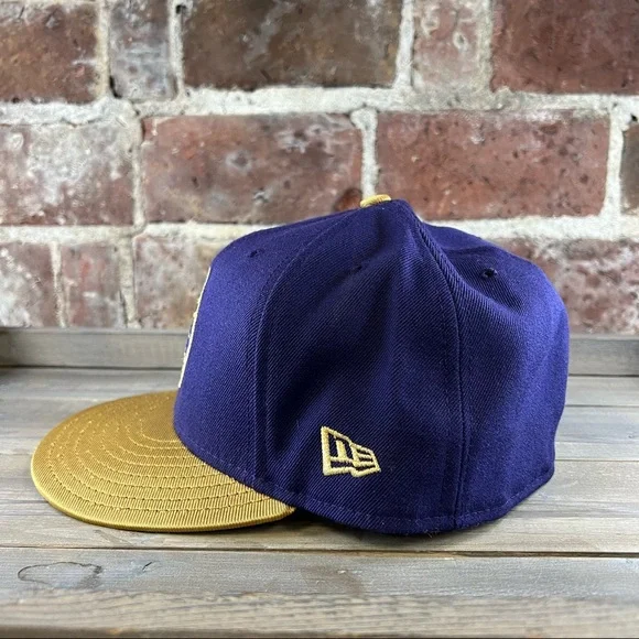 New Era 59Fifty Men’s Seattle Mariners Hat Purple/Gold Fitted - Picture 3 of 9